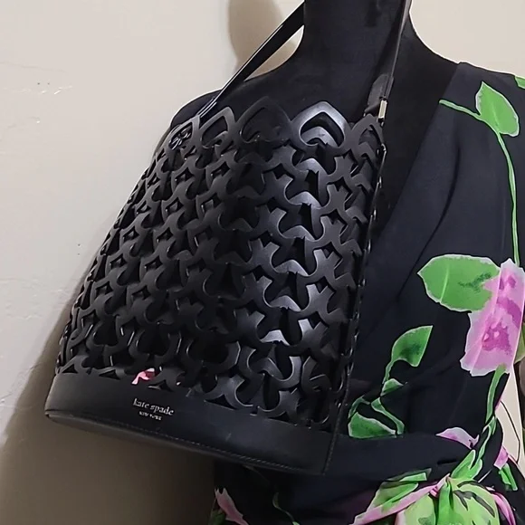 Kate Spade Leather Cut Out Black Shoulder Bag - Picture 1 of 12